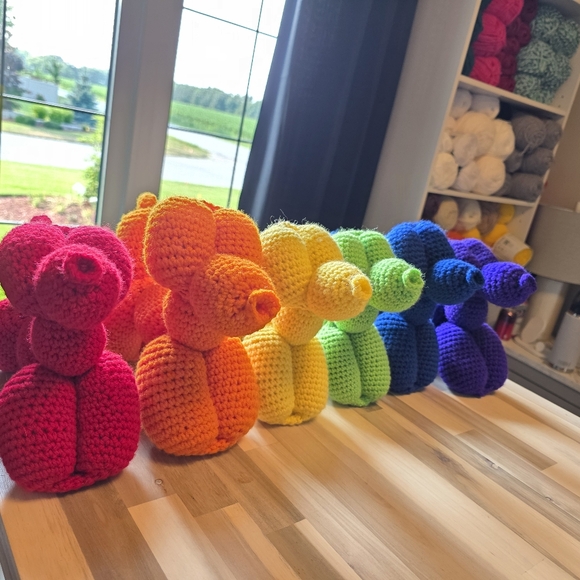 Meet your Posher, Kayla - Picture 2 of 4